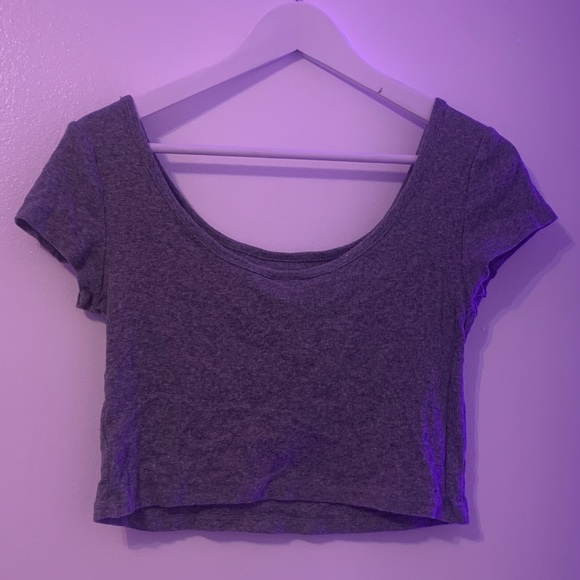 MOSSIMO Cropped Tee - Picture 2 of 5